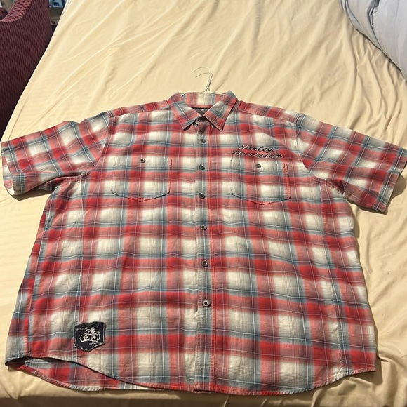 4 collared Button down Harley Davidson shirts!! - Picture 3 of 8